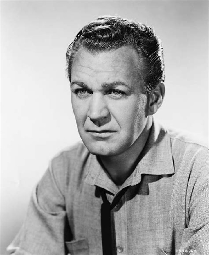 Forrest Tucker Biography, Age, Height, Wife, Net Worth, Family