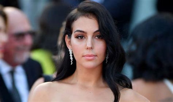 Georgina Chapman Biography, Age, Height, Husband, Net Worth, Family