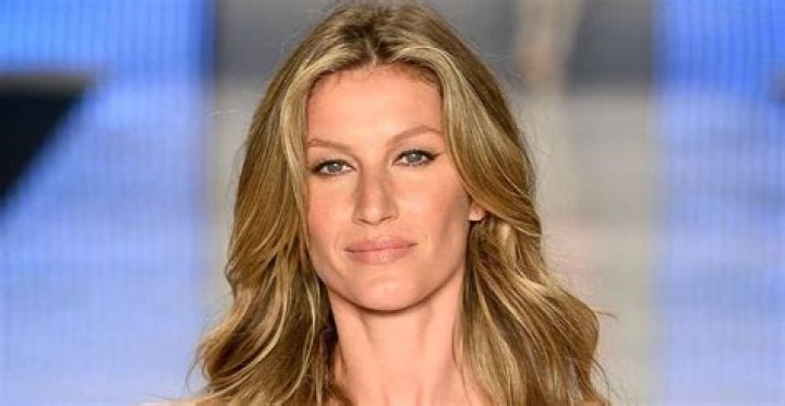 Gisele Bündchen (Model) - Age, Birthday, Bio, Facts, Family, Net Worth, Height & More