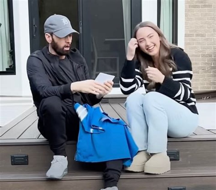 Hailie Jade Mathers Biography, Age, Height, Husband, Net Worth, Family