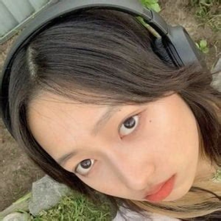 Hannah Bahng (TikTok Star) - Age, Birthday, Bio, Facts, Family, Net Worth, Height & More