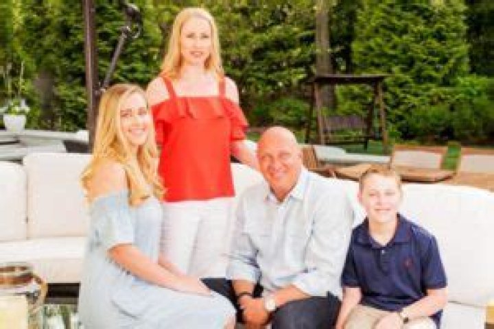 Hannah Wilkos- Bio, Age, Net Worth, Husband, Marriage, Height