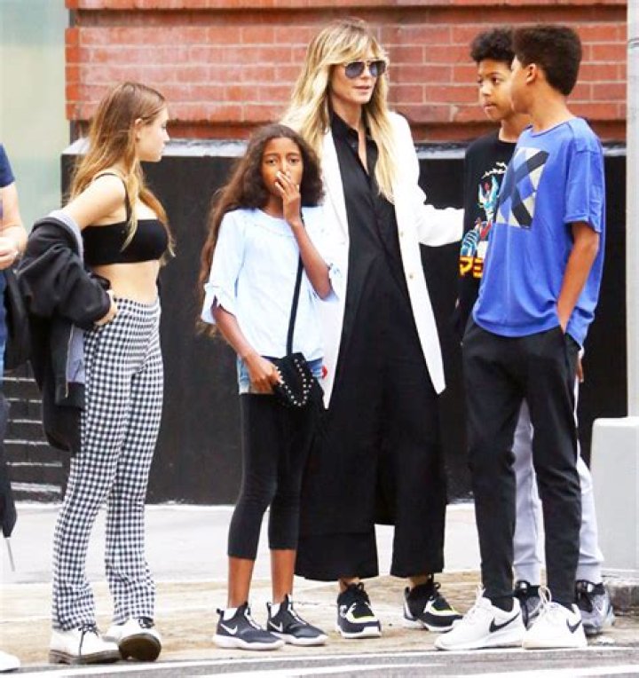 Heidi Klum Says She's Topless So Much That Her Kids Remind Her To Get Dressed When Friends Come Over