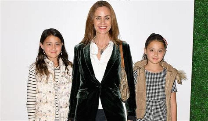 Hilary Farr Children: Does Hilary Farr Have a child?