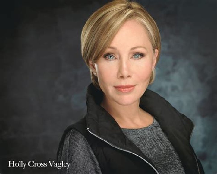 Holly Cross Vagley Biography, Age, Height, Husband, Net Worth, Family