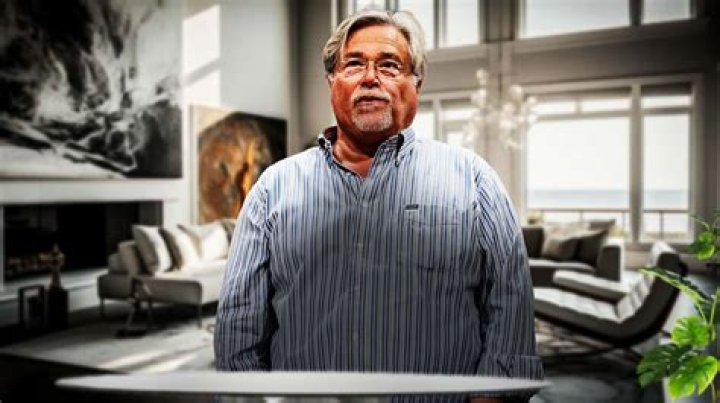 How did Micky Arison make his money?