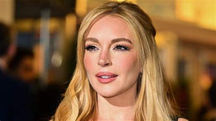 How did they make Lindsay Lohan a twin? – Celebrity.fm – #1 Official Stars, Business & People Network, Wiki, Success story, Biography & Quotes