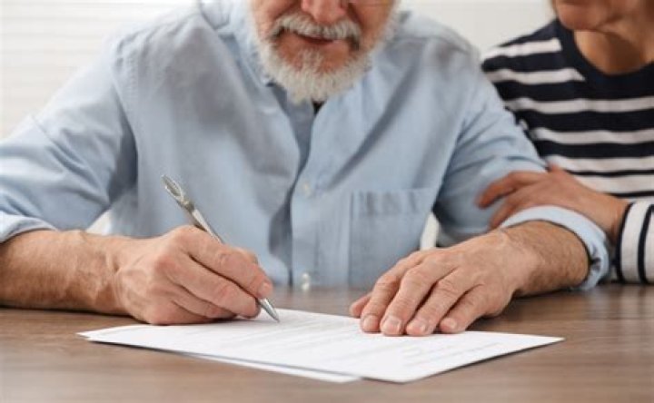 How does a deceased estate work?