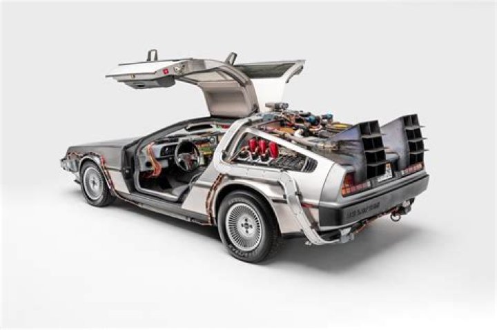 How long did DeLorean Motor Company last?
