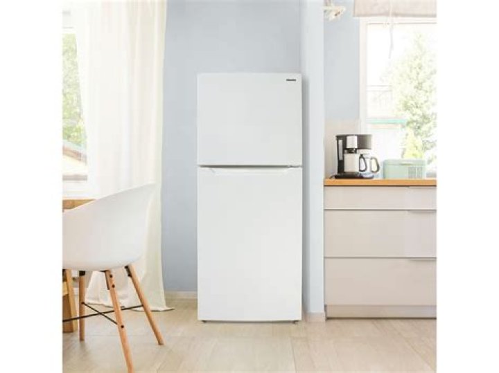 How much does a 20 cubic foot refrigerator weigh?