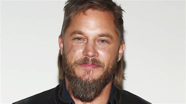 How tall is Travis Fimmel
