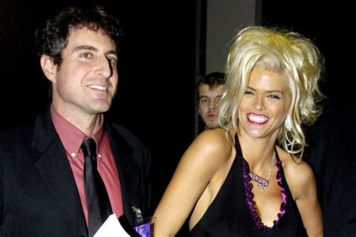 Howard K. Stern Biography, Age, Height, Wife, Net Worth, Family