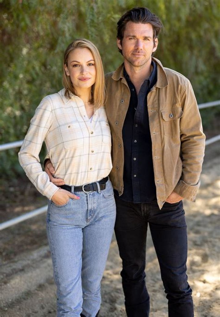 Ian Wallace Biography, Age, Height, Wife, Net Worth, Family