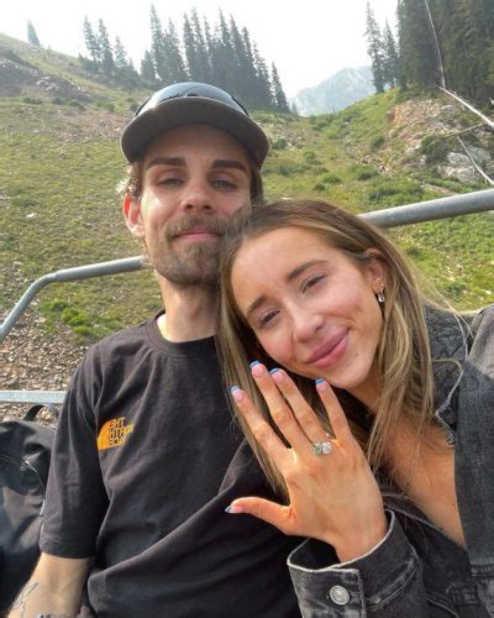 Indy Blue Age | Wiki, Net worth, Bio, Height, Fiancé