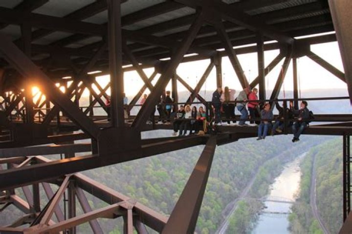 Is there a walkway under the New River Gorge Bridge?