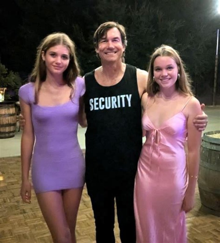 Jack O'Connell (Movie Actor) - Age, Birthday, Bio, Facts, Family, Net Worth, Height & More