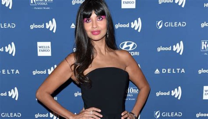 Jameela Jamil Celebrates Skin Positivity on Instagram: ‘I Love to Embrace and Celebrate My Heritage’