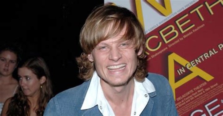 Jeffrey Carlson (Stage Actor) - Age, Birthday, Bio, Facts, Family, Net Worth, Height & More