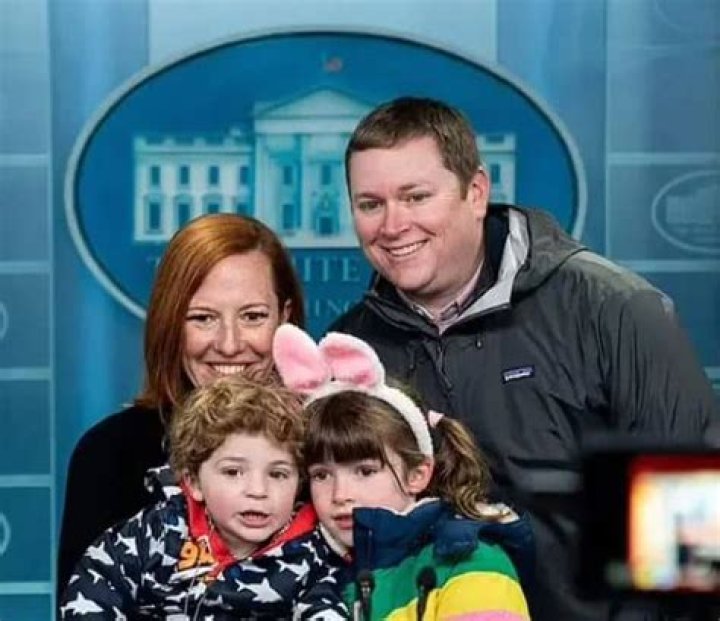 Jen Psaki Net Worth, Salary, Husband, Height, Family Of White House Press Secretary