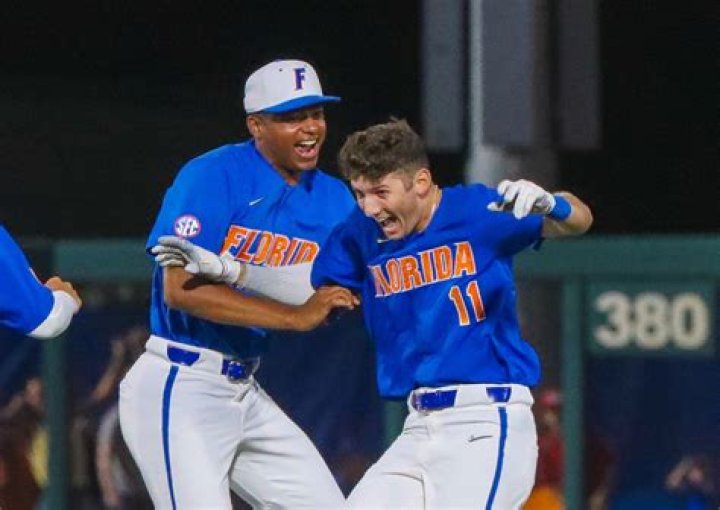 Jerry Robertson (Baseball Player) - Age, Birthday, Bio, Facts, Family, Net Worth, Height & More