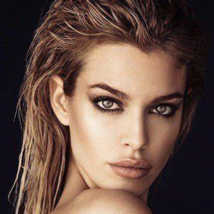 Jessica Goicoechea (Model) - Age, Birthday, Bio, Facts, Family, Net Worth, Height & More