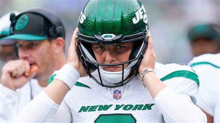 Jets QB Zach Wilson Praised After Reportedly Sleeping With Mom's Best Friend