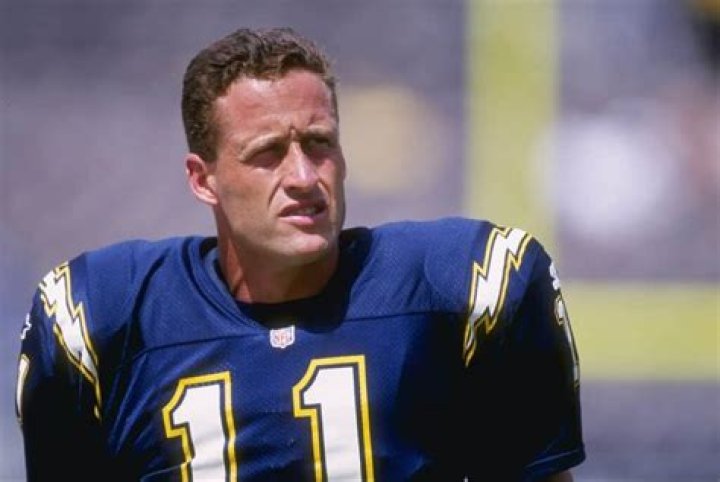 Jim Everett (Football Player) - Age, Birthday, Bio, Facts, Family, Net Worth, Height & More