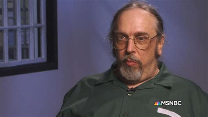 Joel Rifkin (Criminal) - Age, Birthday, Bio, Facts, Family, Net Worth, Height & More