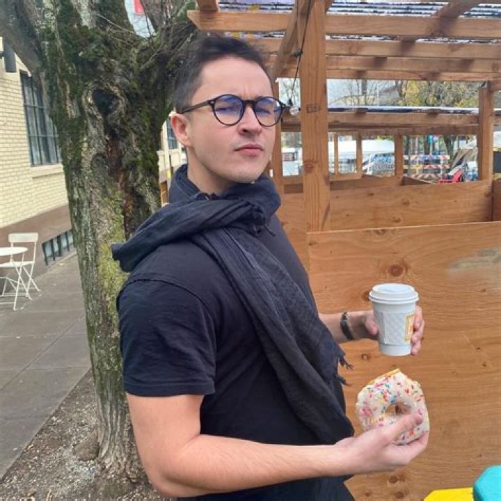 John Summit (DJ) - Age, Birthday, Bio, Facts, Family, Net Worth, Height & More