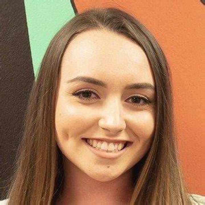 Julia Raleigh (TikTok Star) - Age, Birthday, Bio, Facts, Family, Net Worth, Height & More