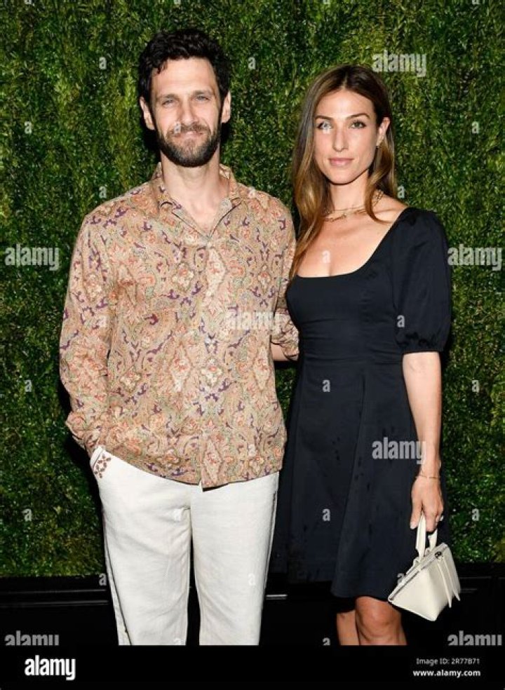 Justin Bartha Biography, Age, Height, Wife, Net Worth, Family