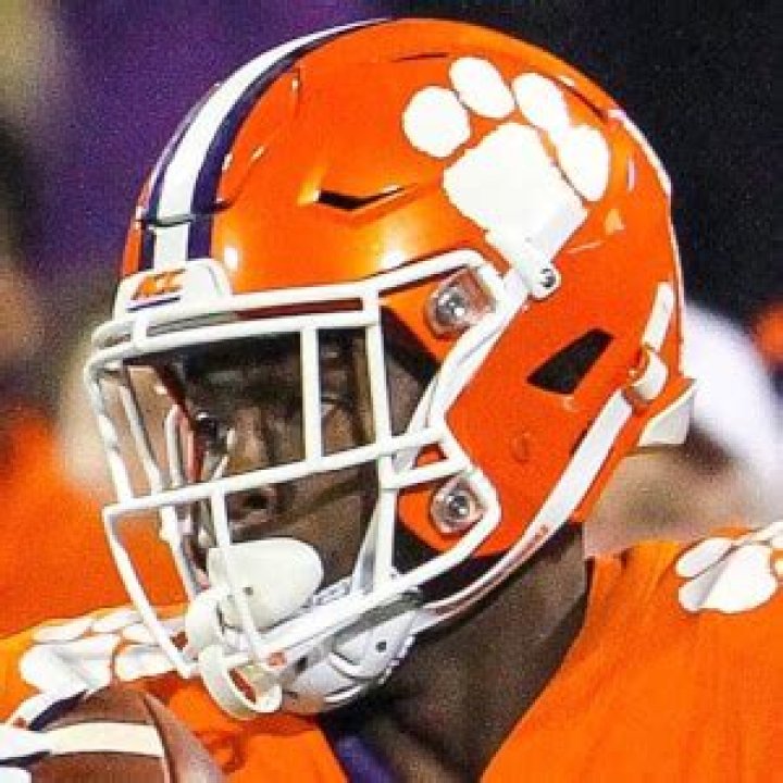 Justyn Ross (Football Player) - Age, Birthday, Bio, Facts, Family, Net Worth, Height & More