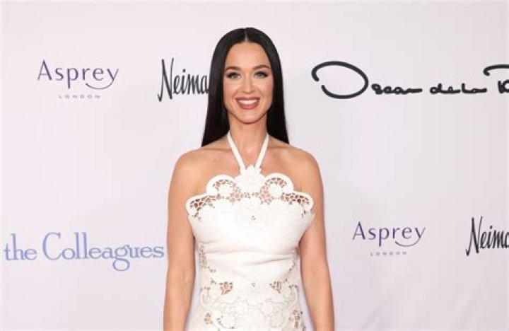 Katy Perry Just Learned a Valuable Lesson: Don’t Kiss Strangers on the Mouth