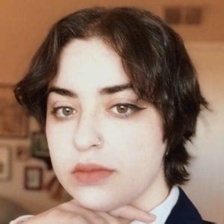 Kaz Rowe (YouTube Star) - Age, Birthday, Bio, Facts, Family, Net Worth, Height & More