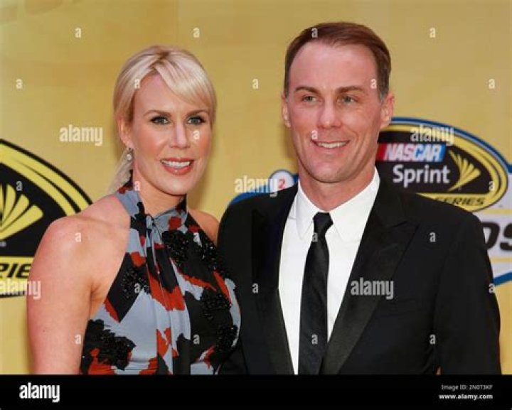 Kevin Harvick Biography, Age, Height, Wife, Net Worth, Family