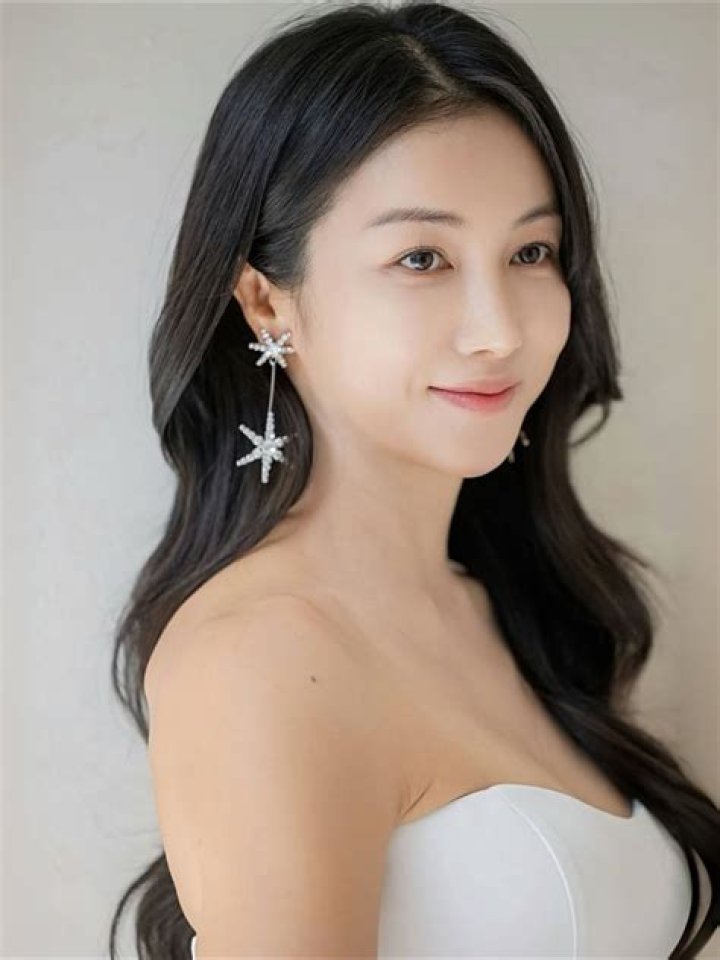 Kim Ok-vin (TV Actress) - Age, Birthday, Bio, Facts, Family, Net Worth, Height & More
