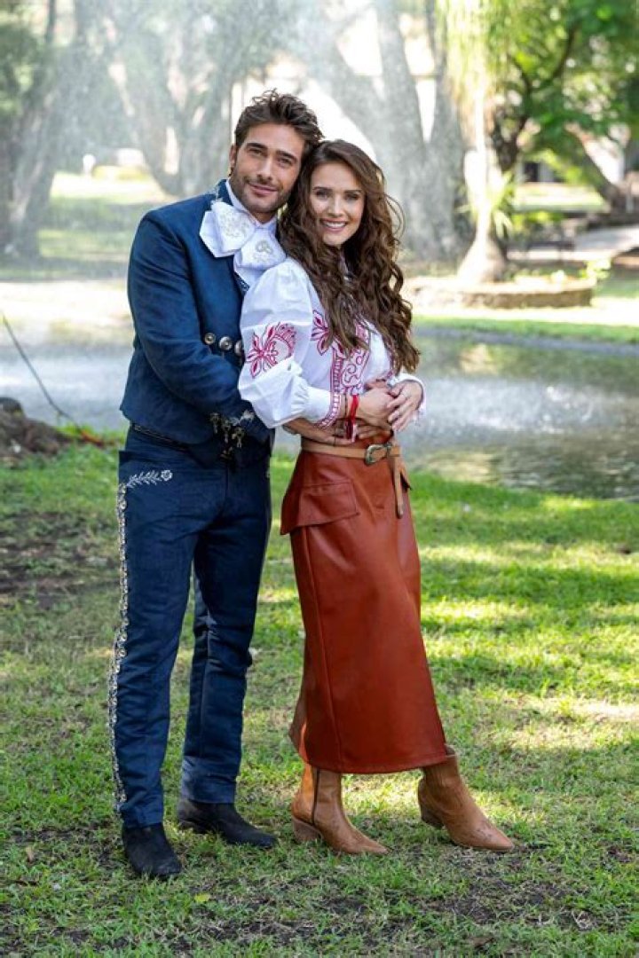 Kimberly Dos Ramos biografía, edad, altura, esposa, net worth, familia