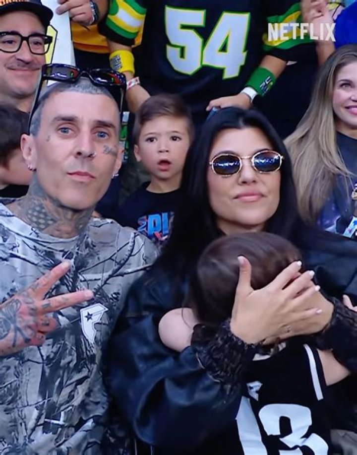 Kourtney Kardashian Sends Love to Travis Barker’s Kids on Family Christmas Photo: ‘Love You More’