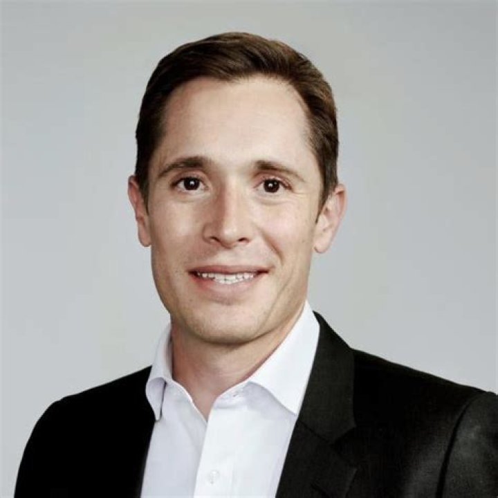 Kris Van Cleave Wikipedia, Biography, CBS, Age, Wife, Family, Salary