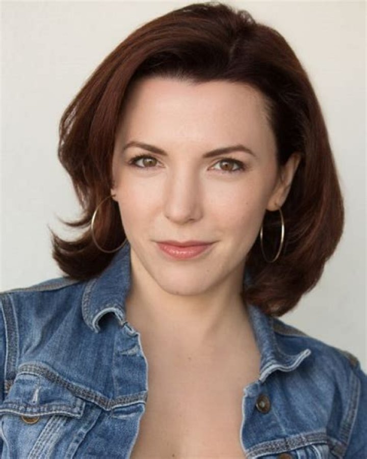 Kristin Atherton (Stage Actress) - Age, Birthday, Bio, Facts, Family, Net Worth, Height & More