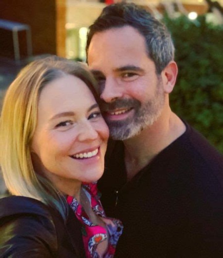 Kristin Booth Biography, Age, Height, Husband, Net Worth, Family