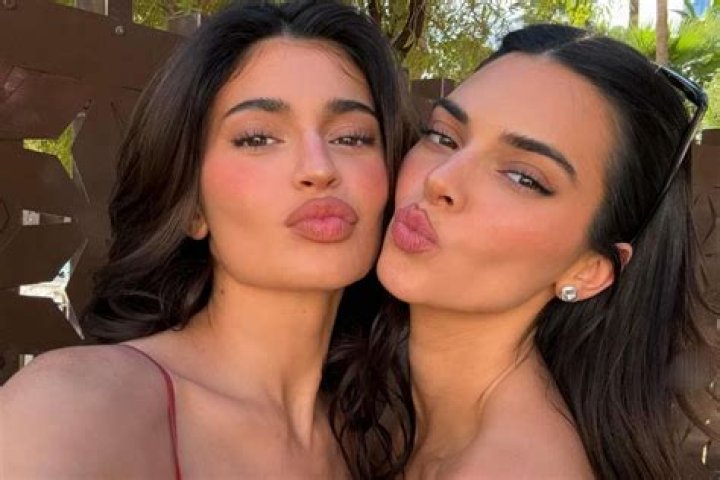 Kylie Jenner and ‘Twin’ Anastasia Karanikolaou Have an Adorable BFF Fight on Instagram