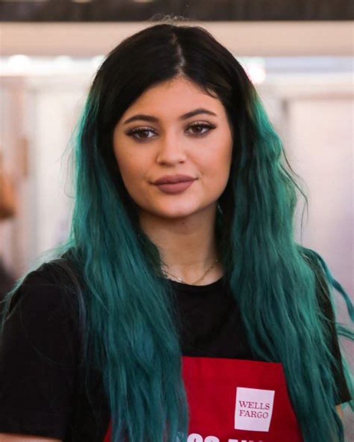 Kylie Jenner Debuts New Turquoise Hair — See Her Hair Transformation Over the Years!