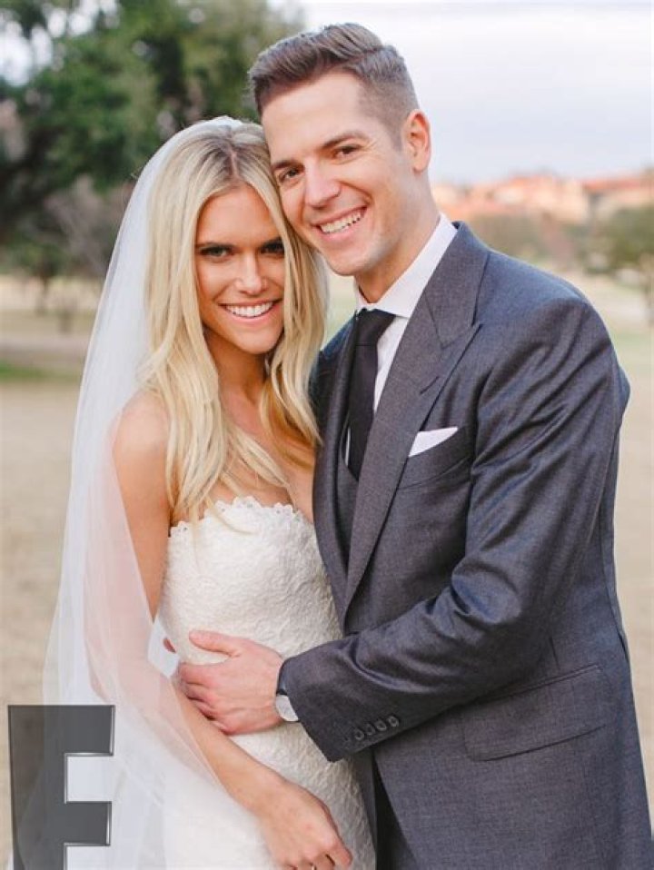 Lauren Scruggs & Jason Kennedy Get Married! — See Their First Wedding Photo