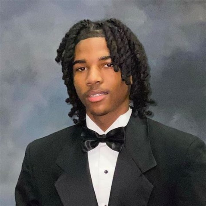 Lil Darius (Rapper) - Age, Birthday, Bio, Facts, Family, Net Worth, Height & More