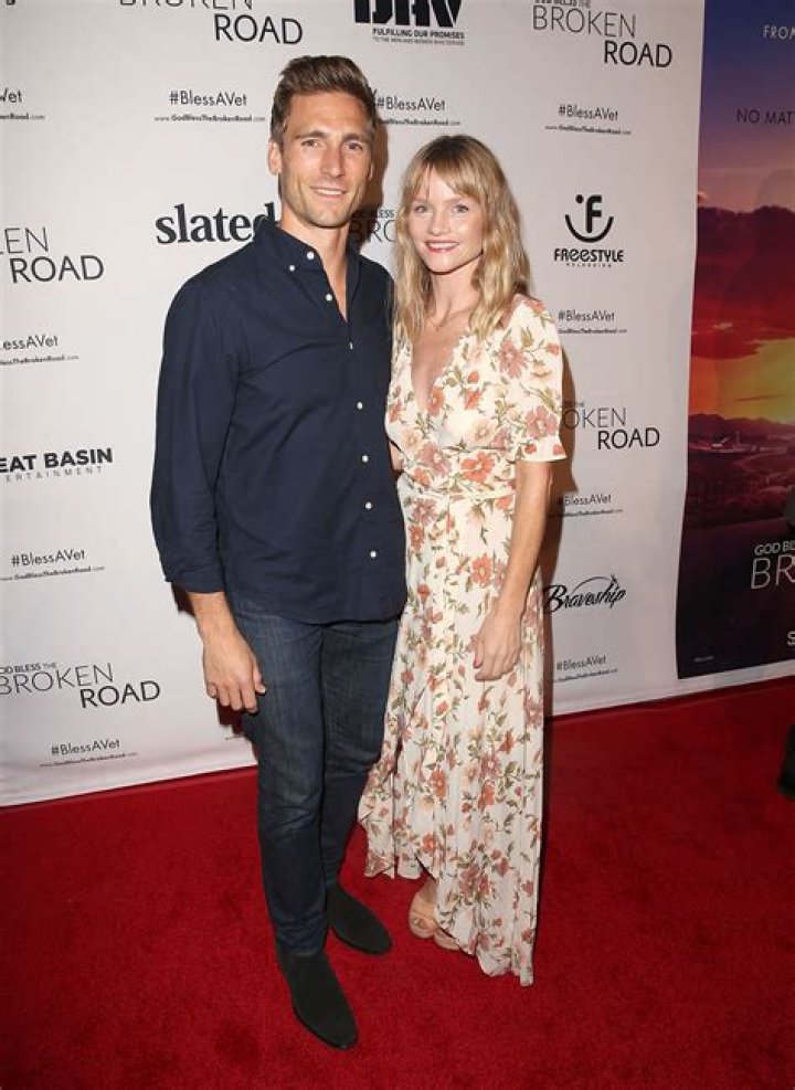 Lindsay Pulsipher Biography, Age, Height, Husband, Net Worth, Family