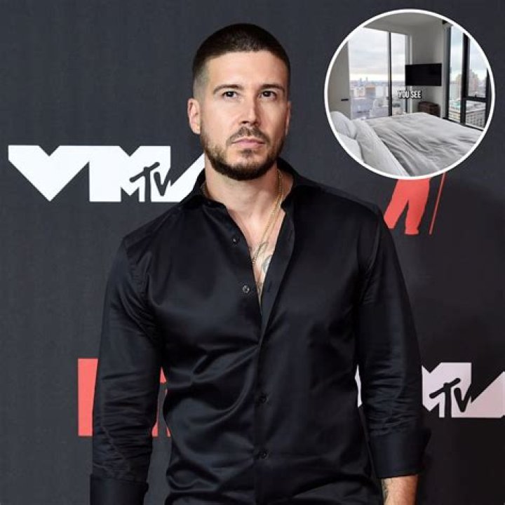 Living Large! See Photos of ‘Jersey Shore’ Star Vinny Guadagnino’s NYC Apartment