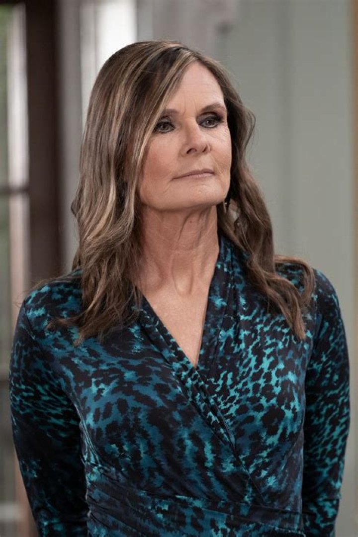 Lynn Herring (Soap Opera Actress) - Age, Birthday, Bio, Facts, Family, Net Worth, Height & More