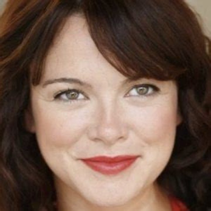 Mary Kate Schellhardt (Movie Actor) - Age, Birthday, Bio, Facts, Family, Net Worth, Height & More