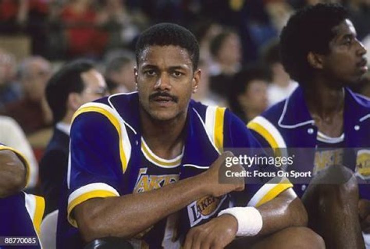 Maurice Lucas (Basketball Player) - Age, Birthday, Bio, Facts, Family, Net Worth, Height & More